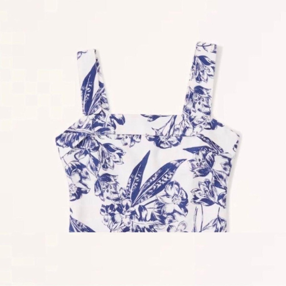 Abercrombie Cropped Linen Floral Blue and White Women's Top XS NWT